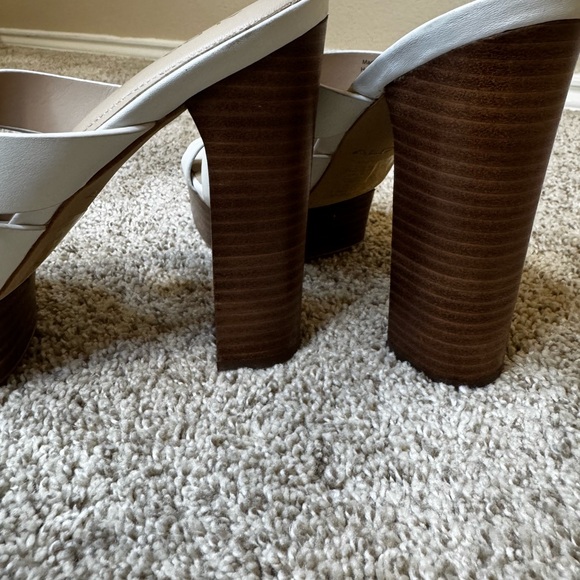 ALDO White Platform Block Heel Sandals | Casuarina Style | Size 9 - Picture 4 of 10